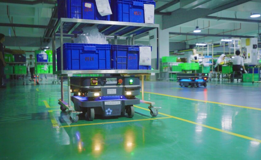 Robot per la logistica AMR